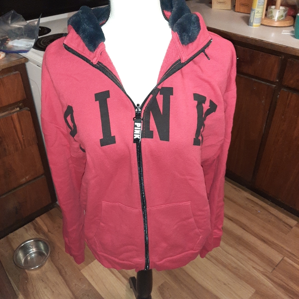 5/2021 vs pink faux fur hoodie
